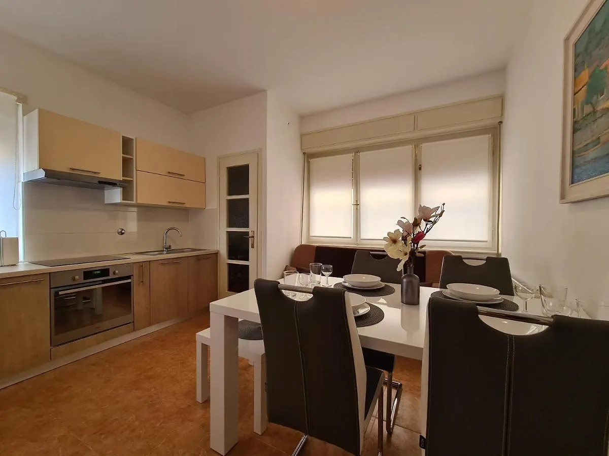 Apartment Jadran 2151 Pula Hırvatistan