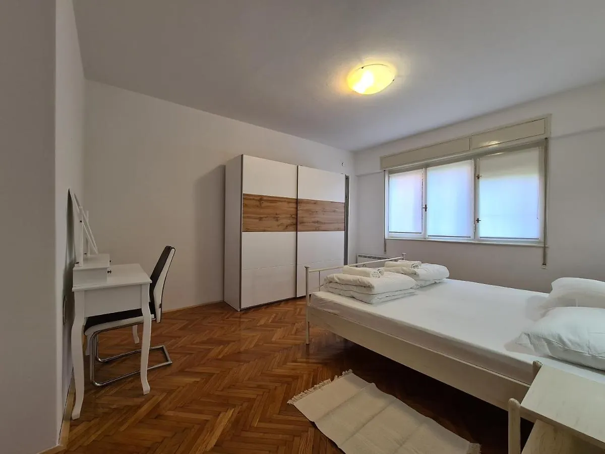 Apartment Jadran 2151 Pula Hırvatistan